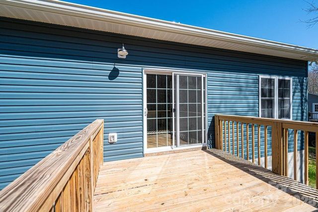 1314 39th Street Circle SW, Hickory, NC 28602