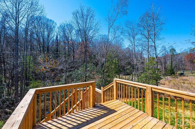 1314 39th Street Circle SW, Hickory, NC 28602