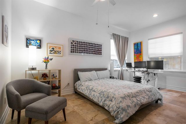 1905 W BURKE STREET, Tampa, FL 33604