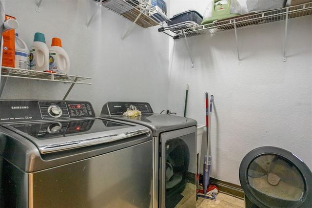 1905 W BURKE STREET, Tampa, FL 33604