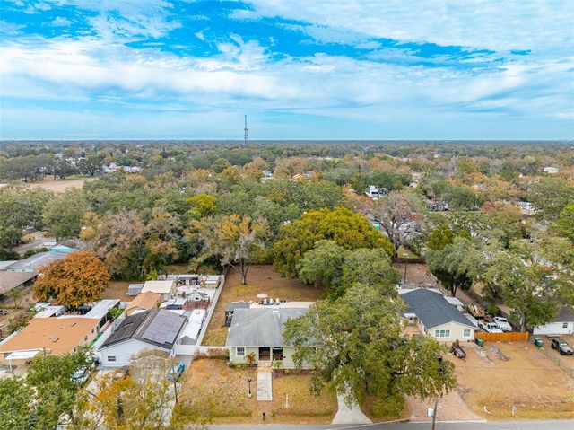 1905 W BURKE STREET, Tampa, FL 33604