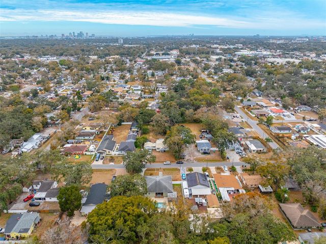 1905 W BURKE STREET, Tampa, FL 33604