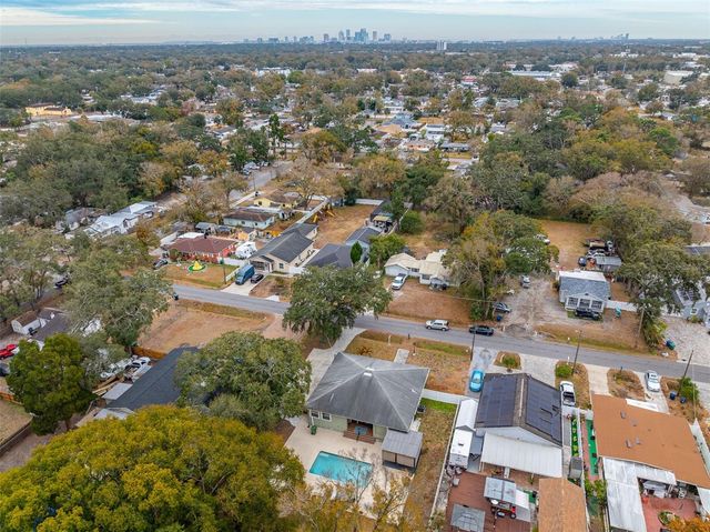 1905 W BURKE STREET, Tampa, FL 33604