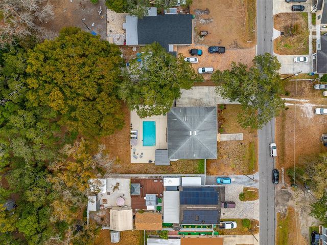 1905 W BURKE STREET, Tampa, FL 33604