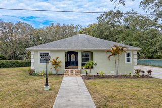 1905 W BURKE STREET, Tampa, FL 33604