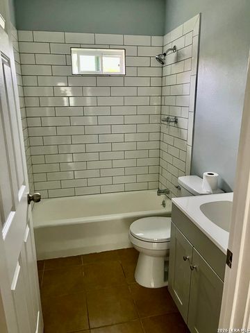 166 KILLARNEY DR, San Antonio, TX 78223
