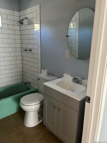 166 KILLARNEY DR, San Antonio, TX 78223