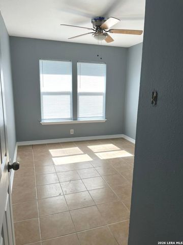 166 KILLARNEY DR, San Antonio, TX 78223