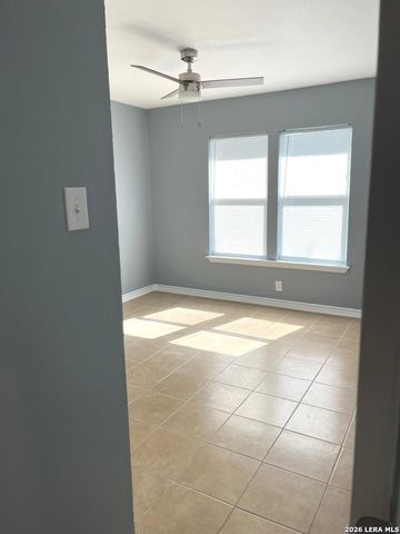 166 KILLARNEY DR, San Antonio, TX 78223