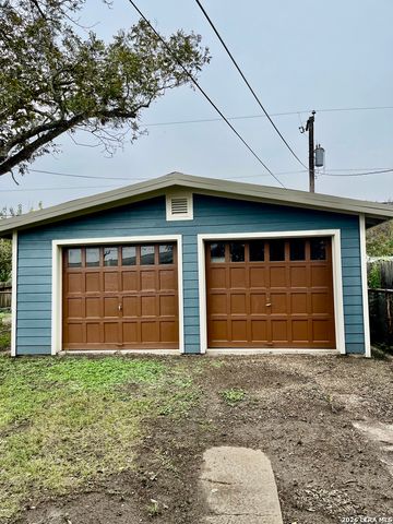 166 KILLARNEY DR, San Antonio, TX 78223