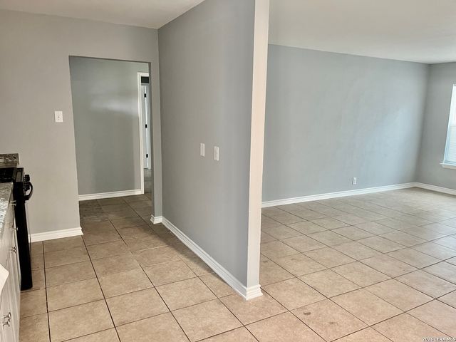 166 KILLARNEY DR, San Antonio, TX 78223