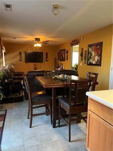 811 Stockport Way, Mcleansville, NC 27301