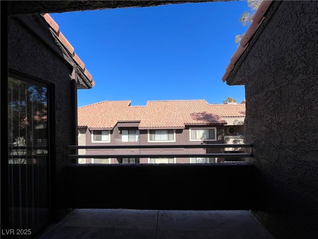 5024 South Rainbow Boulevard 203, Las Vegas, NV 89118