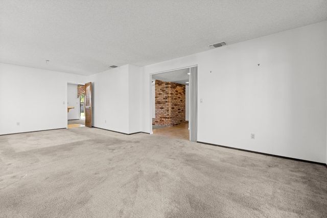 6587 Pacheco Way, Citrus Heights, CA 95610