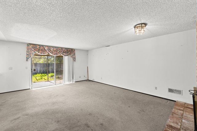 6587 Pacheco Way, Citrus Heights, CA 95610