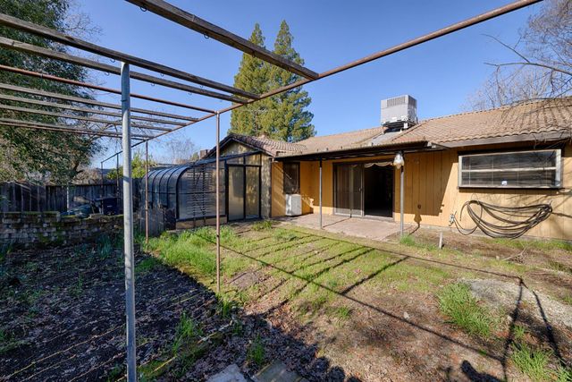 6587 Pacheco Way, Citrus Heights, CA 95610