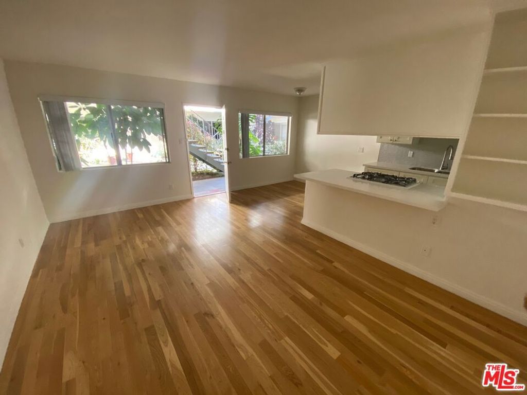 420 Raymond Avenue 6, Santa Monica, CA 90405
