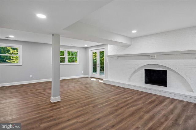 8814 LAFAYETTE DR, Owings, MD 20736