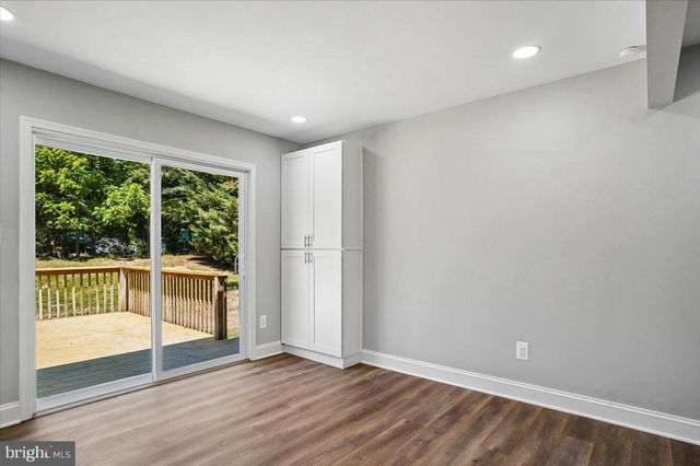 8814 LAFAYETTE DR, Owings, MD 20736