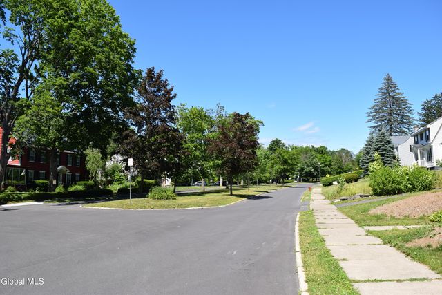 1590 Wendell Avenue, Schenectady, NY 12308