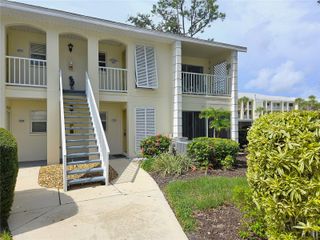 435 CERROMAR LANE 329, Venice, FL 34293