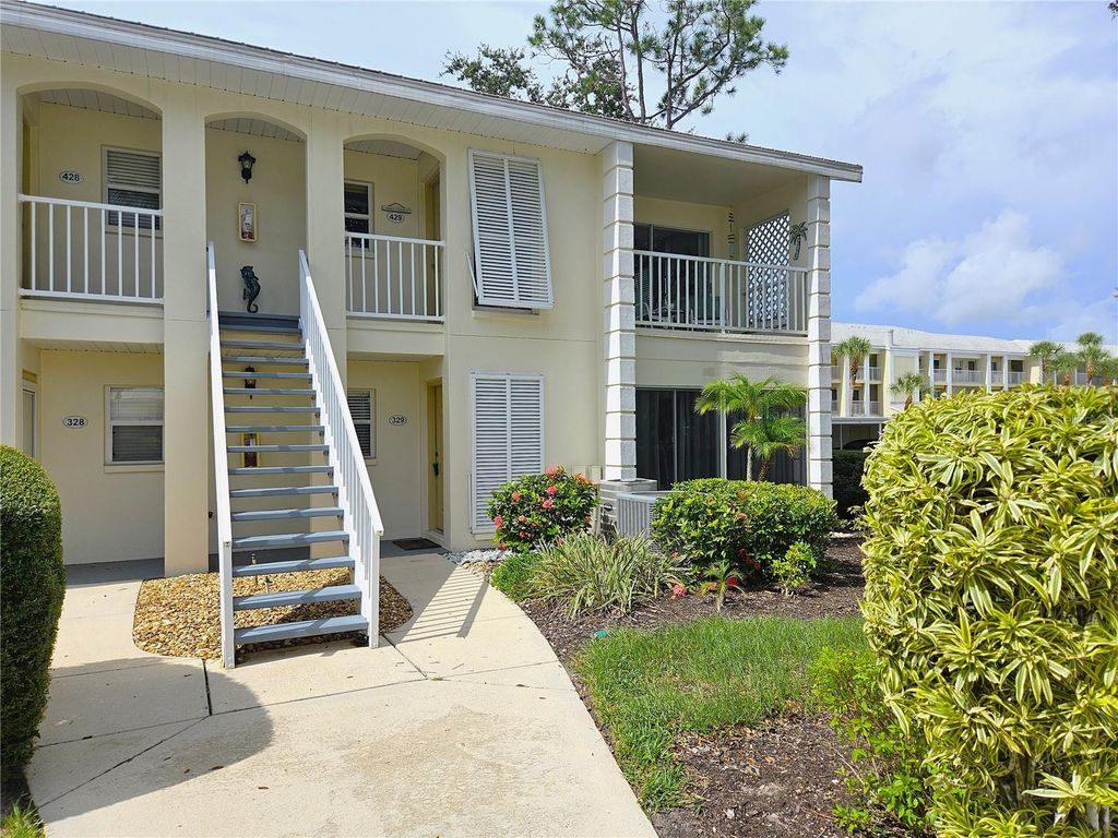 435 CERROMAR LANE 329, Venice, FL 34293