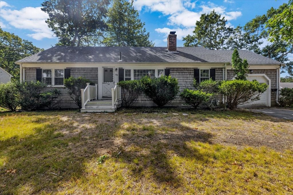 199 Hamden Cir, Barnstable, MA 02601