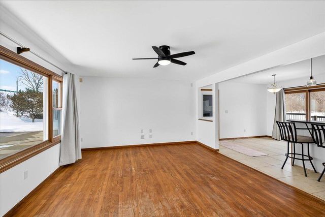 4726 Baxter Road, Cottage Grove, WI 53527