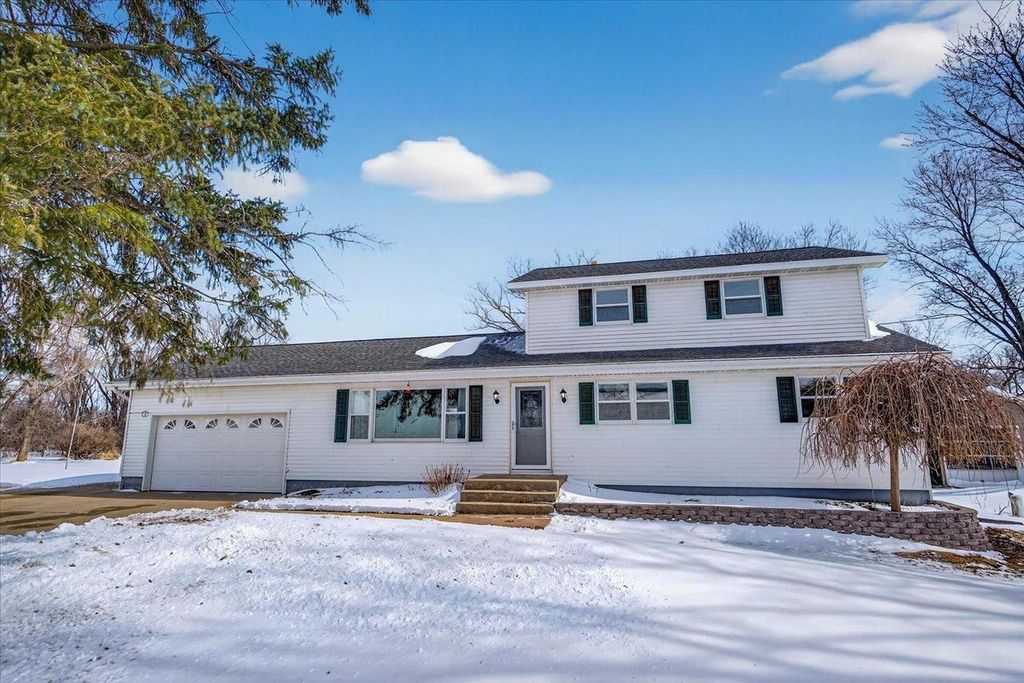 4726 Baxter Road, Cottage Grove, WI 53527