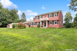 3 Robindale Drive, Prospect, CT 06712