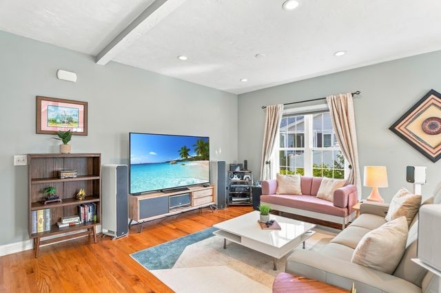 5 Candlelight Lane, Bellingham, MA 02019