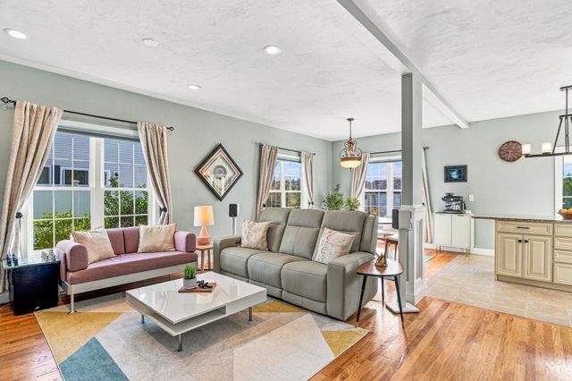 5 Candlelight Lane, Bellingham, MA 02019