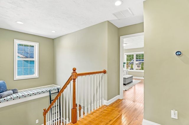 5 Candlelight Lane, Bellingham, MA 02019
