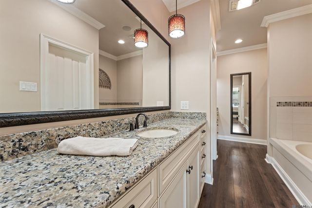 25368 Lake George Dr, Denham Springs, LA 70726
