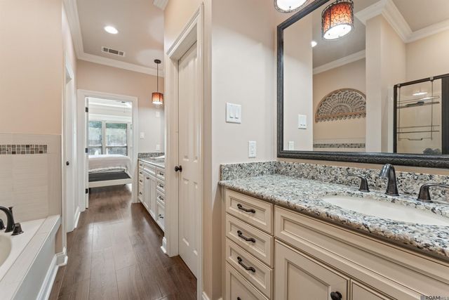 25368 Lake George Dr, Denham Springs, LA 70726