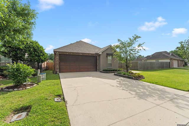 25368 Lake George Dr, Denham Springs, LA 70726