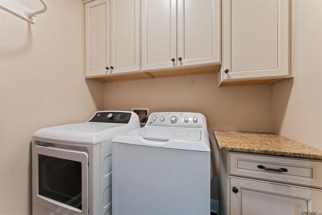 25368 Lake George Dr, Denham Springs, LA 70726