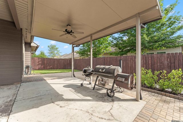 25368 Lake George Dr, Denham Springs, LA 70726