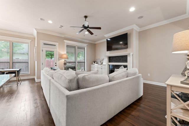 25368 Lake George Dr, Denham Springs, LA 70726