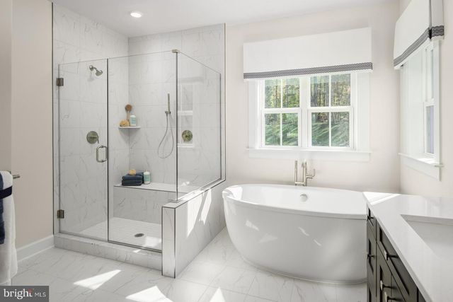 38 JAMES CLOUD, Glen Mills, PA 19342