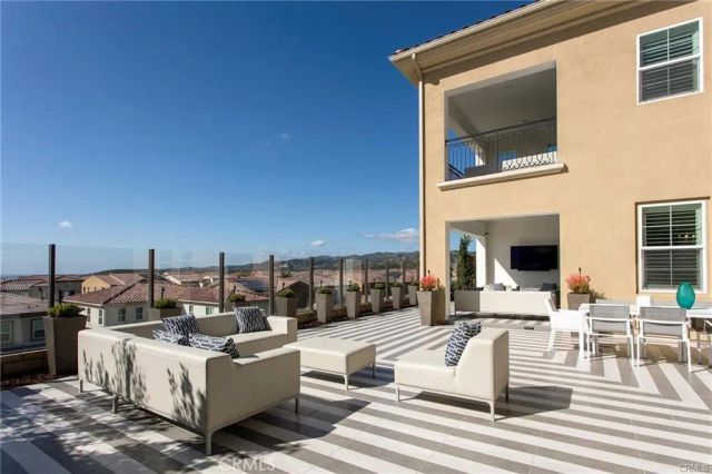 27 Sorrel, Lake Forest, CA 92630