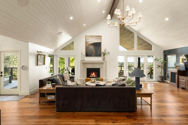 5846 Ridge Park Dr, Loomis, CA 95650