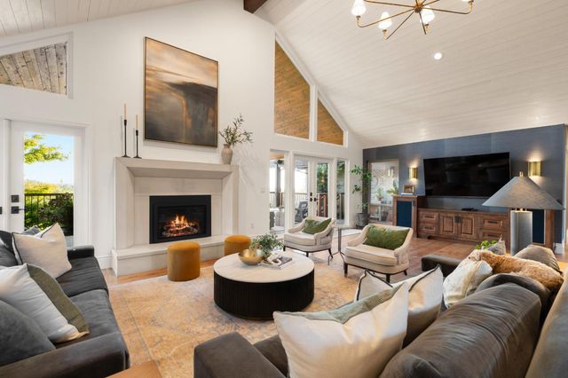 5846 Ridge Park Dr, Loomis, CA 95650