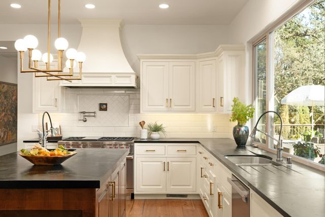 5846 Ridge Park Dr, Loomis, CA 95650