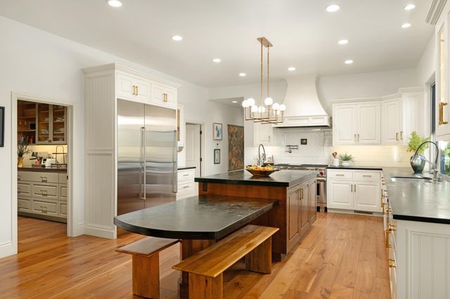 5846 Ridge Park Dr, Loomis, CA 95650
