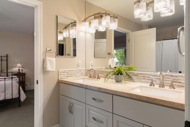 5846 Ridge Park Dr, Loomis, CA 95650