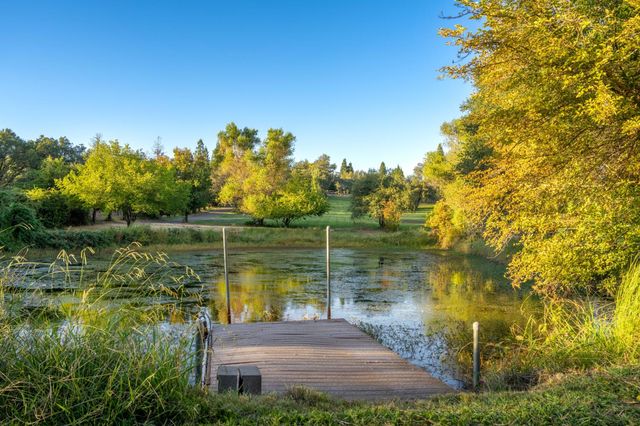 5846 Ridge Park Dr, Loomis, CA 95650
