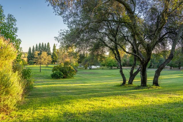 5846 Ridge Park Dr, Loomis, CA 95650