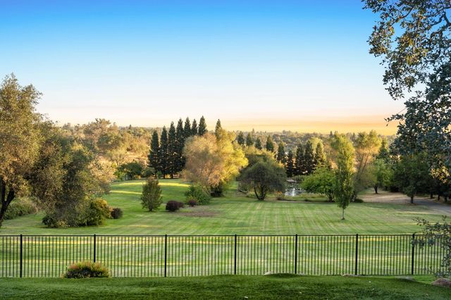5846 Ridge Park Dr, Loomis, CA 95650
