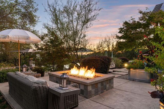 5846 Ridge Park Dr, Loomis, CA 95650
